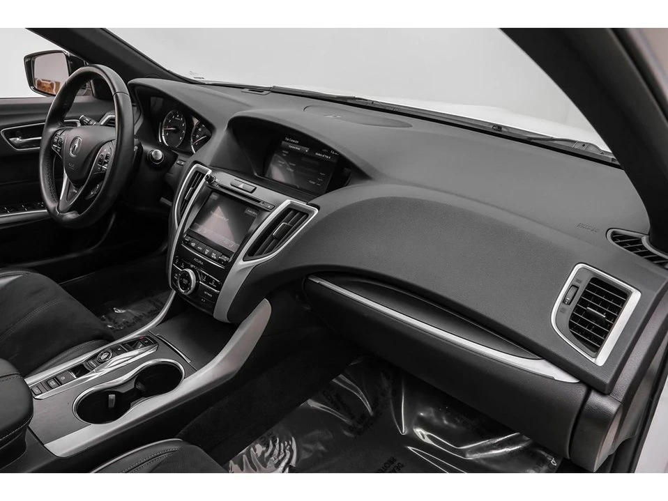 2018 Acura TLX 1st Gen - Image 11 of 20