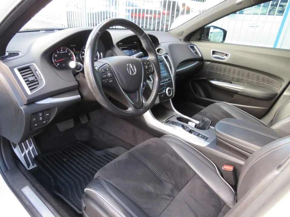 2018 Acura TLX 1st Gen - Image 10 of 20