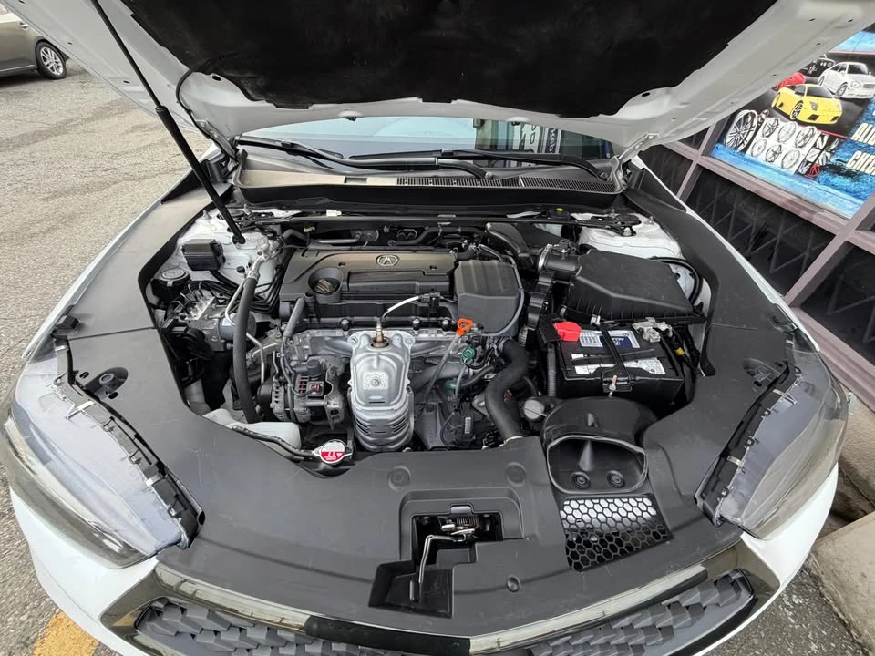 2018 Acura TLX 1st Gen - Image 9 of 16