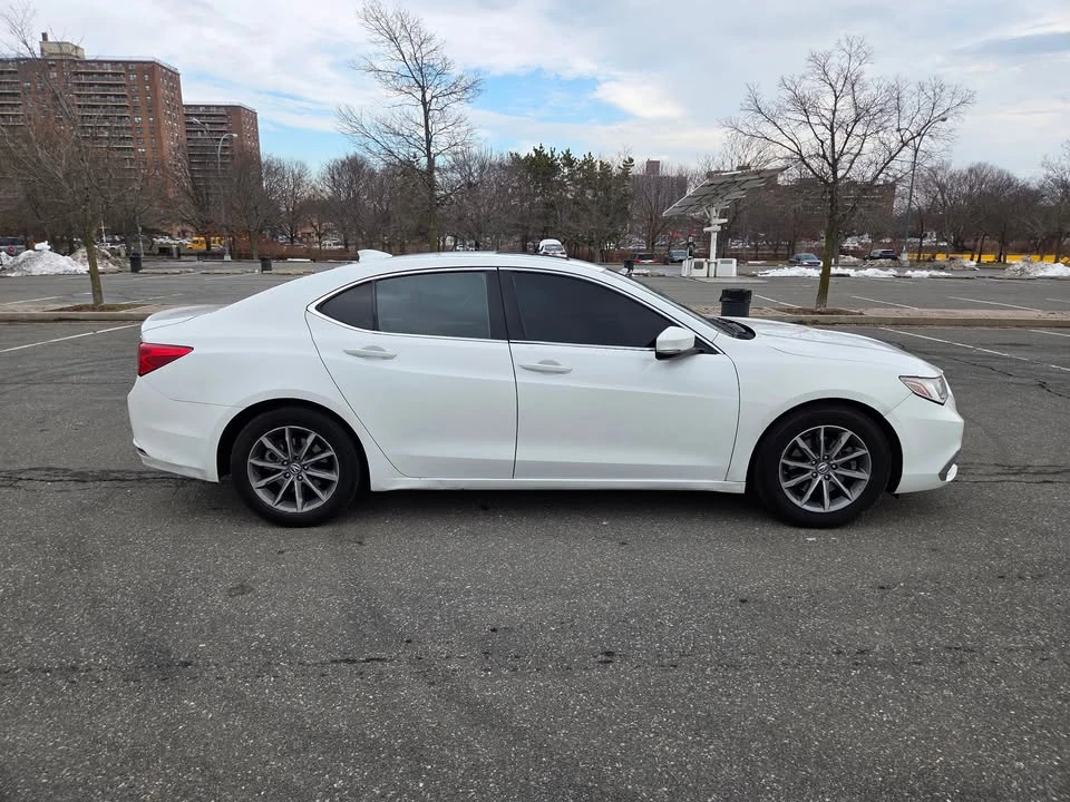 2018 Acura TLX 1st Gen - Image 8 of 16