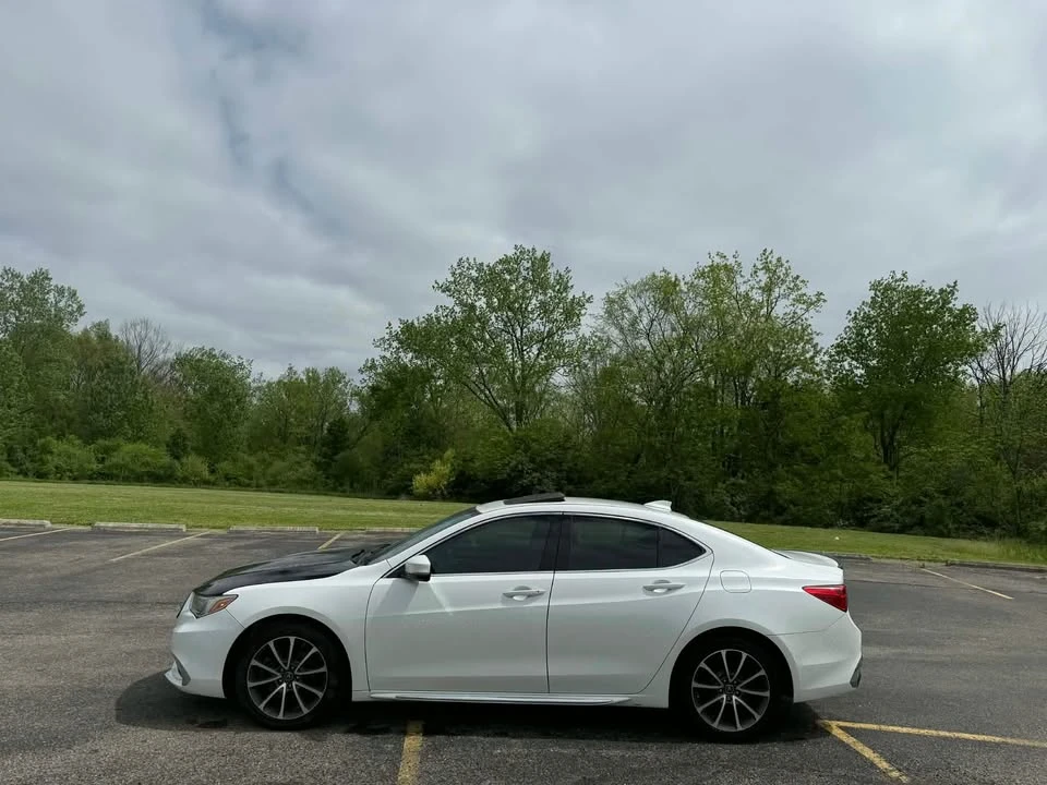2018 Acura TLX 1st Gen - Image 9 of 17