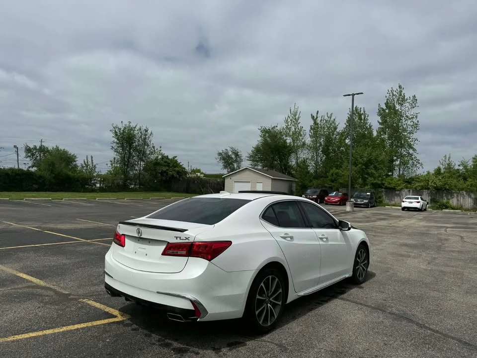 2018 Acura TLX 1st Gen - Image 11 of 17