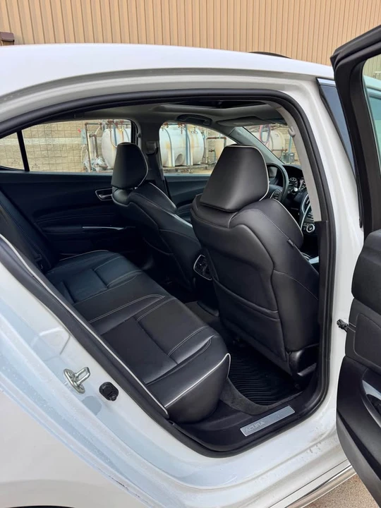 2018 Acura TLX 2nd Gen - Image 11 of 20