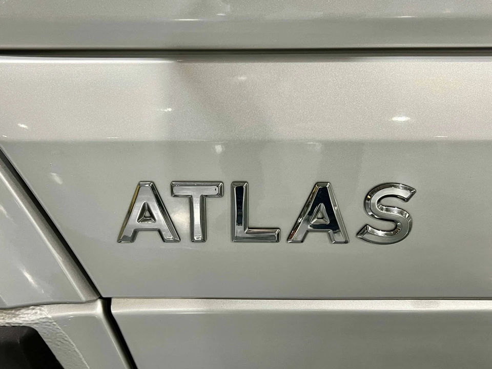 2018 Airstream - Image 13 of 31