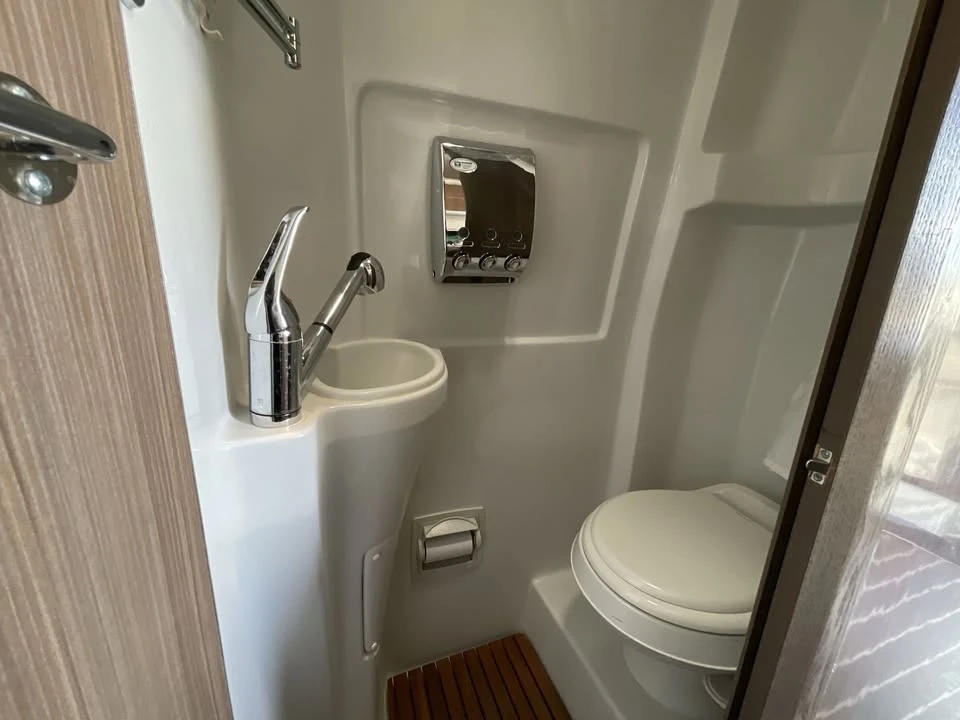 2018 Airstream - Image 8 of 10