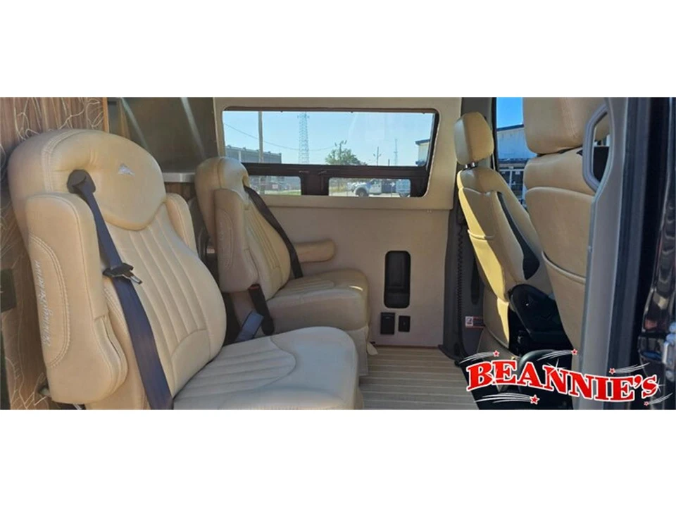 2018 Airstream - Image 12 of 15