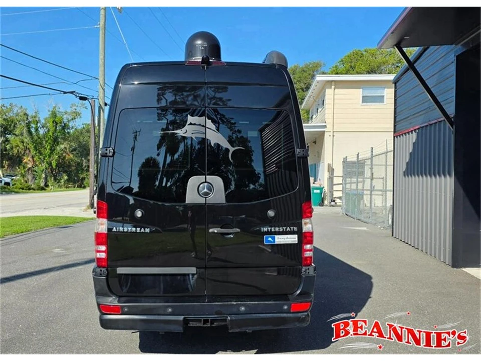 2018 Airstream - Image 4 of 15