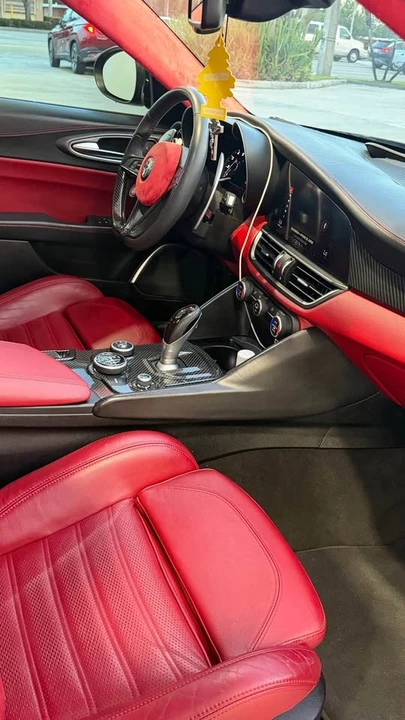 2018 Alfa Romeo Giulia - Image 7 of 12