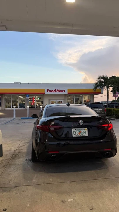 2018 Alfa Romeo Giulia - Image 12 of 12