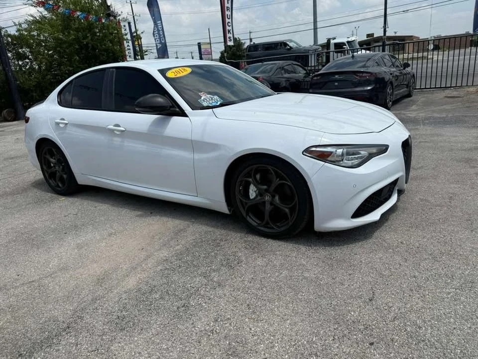 2018 Alfa Romeo Giulia - Image 3 of 11