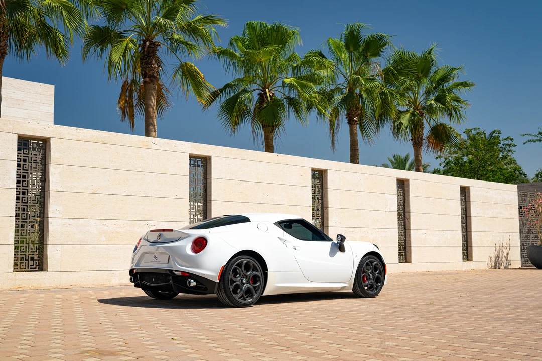 2018 Alfa Romeo 4C Spider - Image 5 of 31