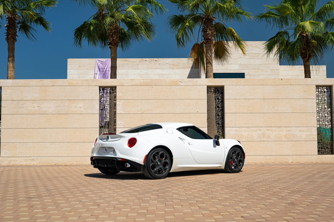 2018 Alfa Romeo 4C Spider - Image 10 of 31