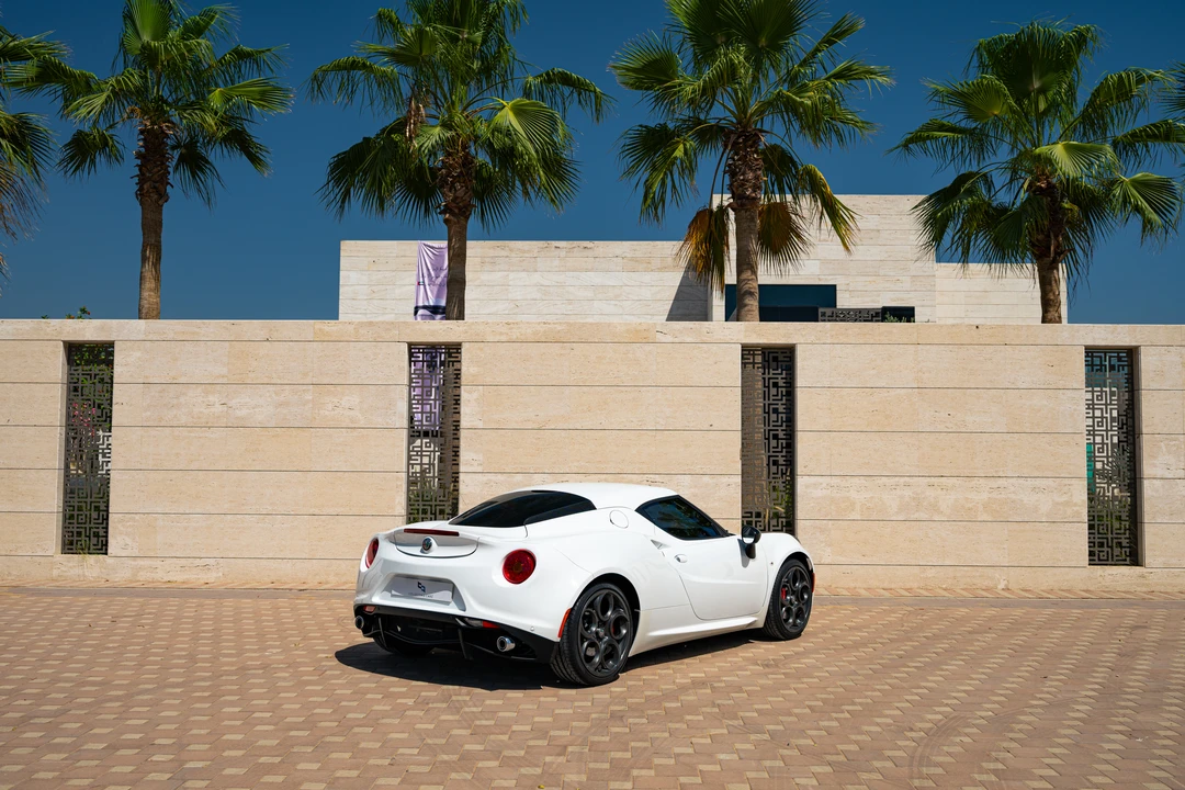 2018 Alfa Romeo 4C Spider - Image 17 of 31