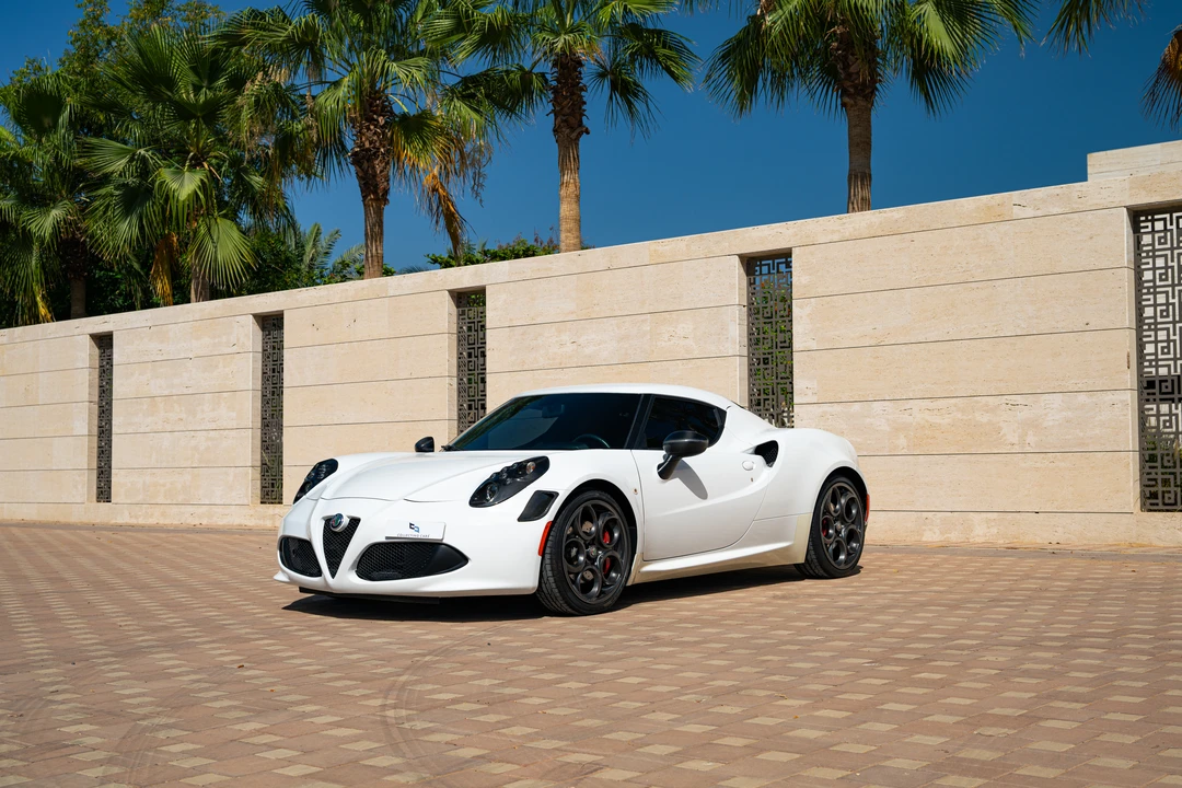 2018 Alfa Romeo 4C Spider - Image 14 of 31