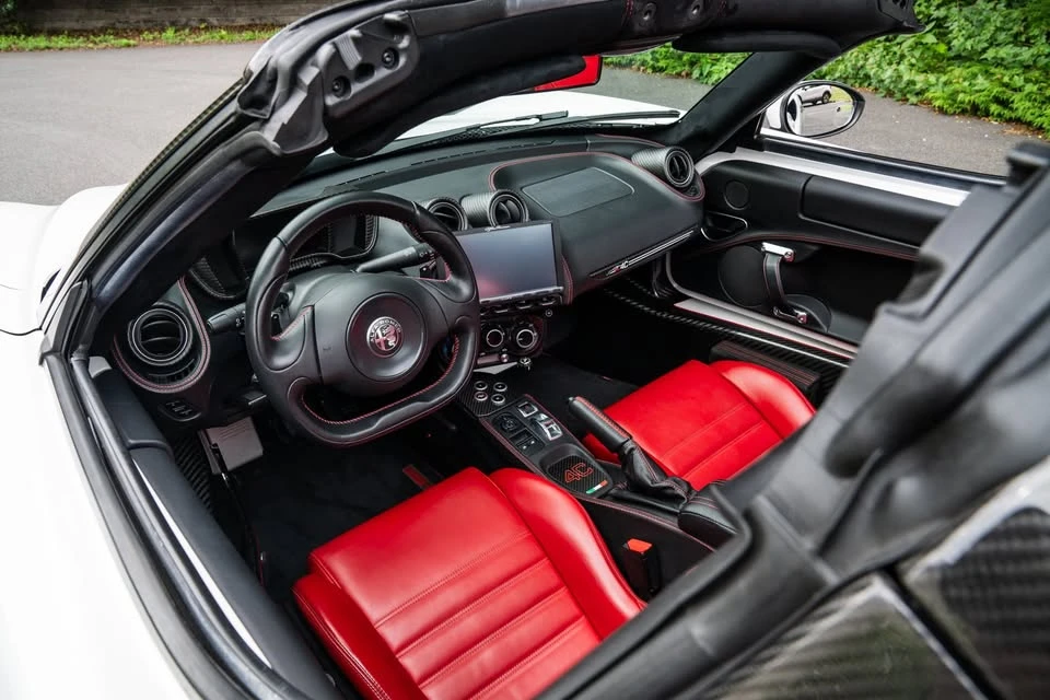 2018 Alfa Romeo 4C Spider - Image 17 of 20