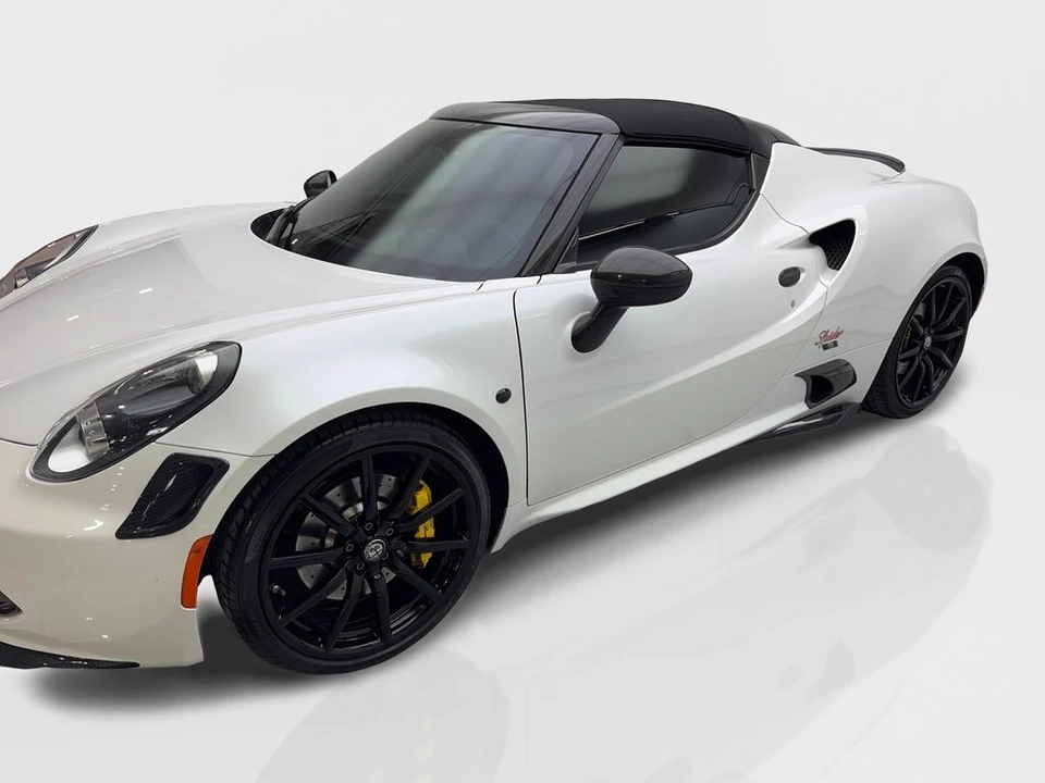 2018 Alfa Romeo 4C - Image 11 of 31