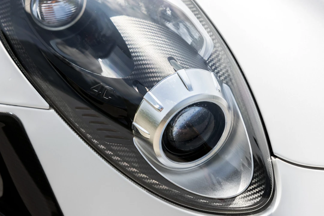2018 Alfa Romeo 4C Coupe - Image 16 of 31