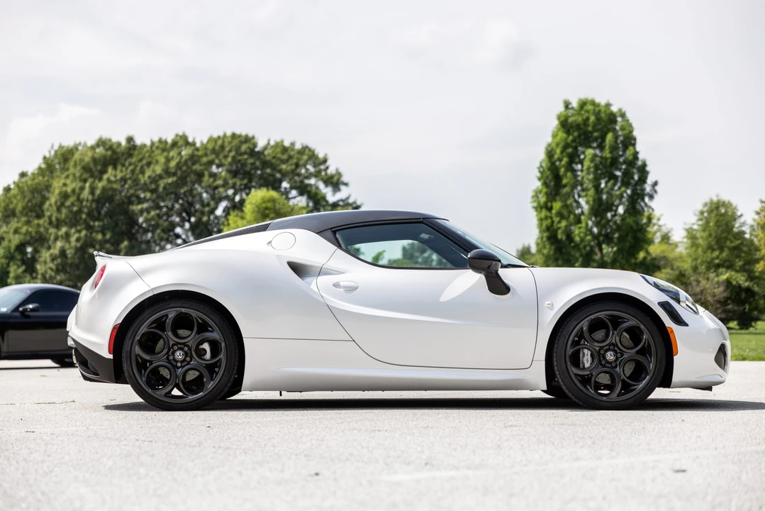 2018 Alfa Romeo 4C Coupe - Image 6 of 31