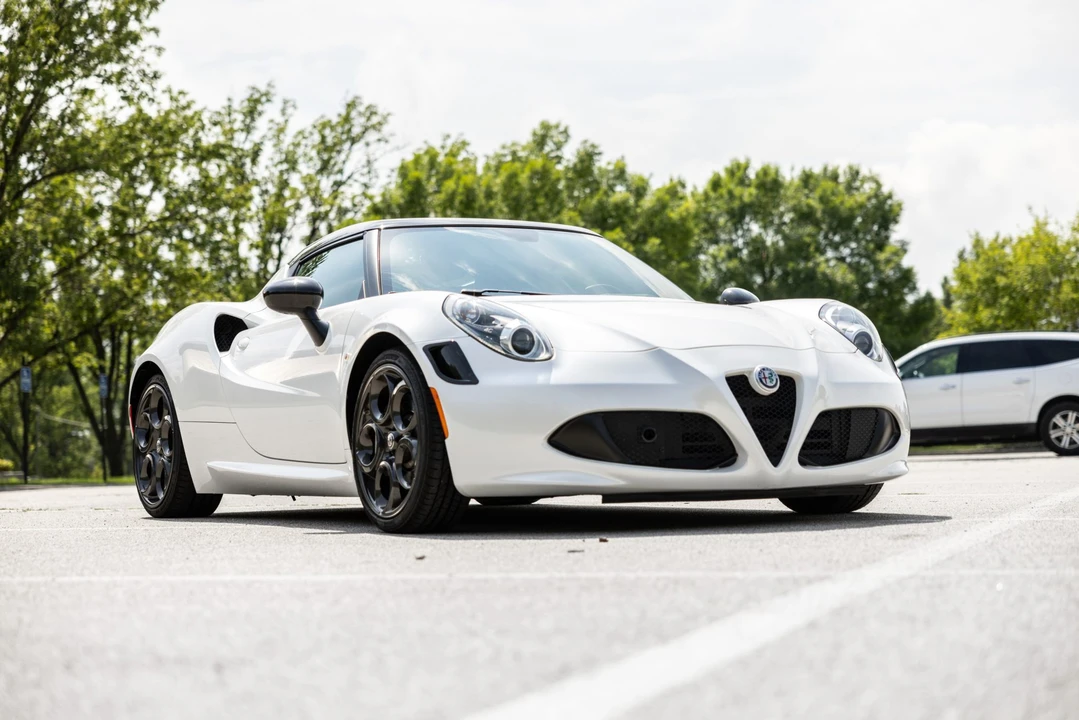 2018 Alfa Romeo 4C Coupe - Image 7 of 31