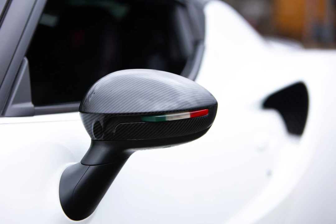 2018 Alfa Romeo 4C Coupe - Image 24 of 31