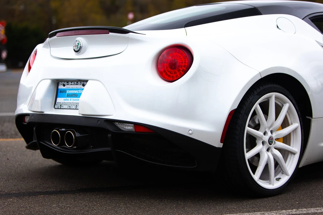 2018 Alfa Romeo 4C Coupe - Image 9 of 31