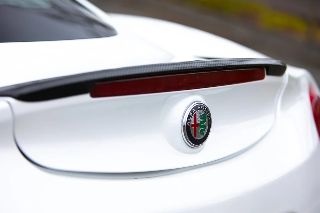2018 Alfa Romeo 4C Coupe - Image 16 of 31