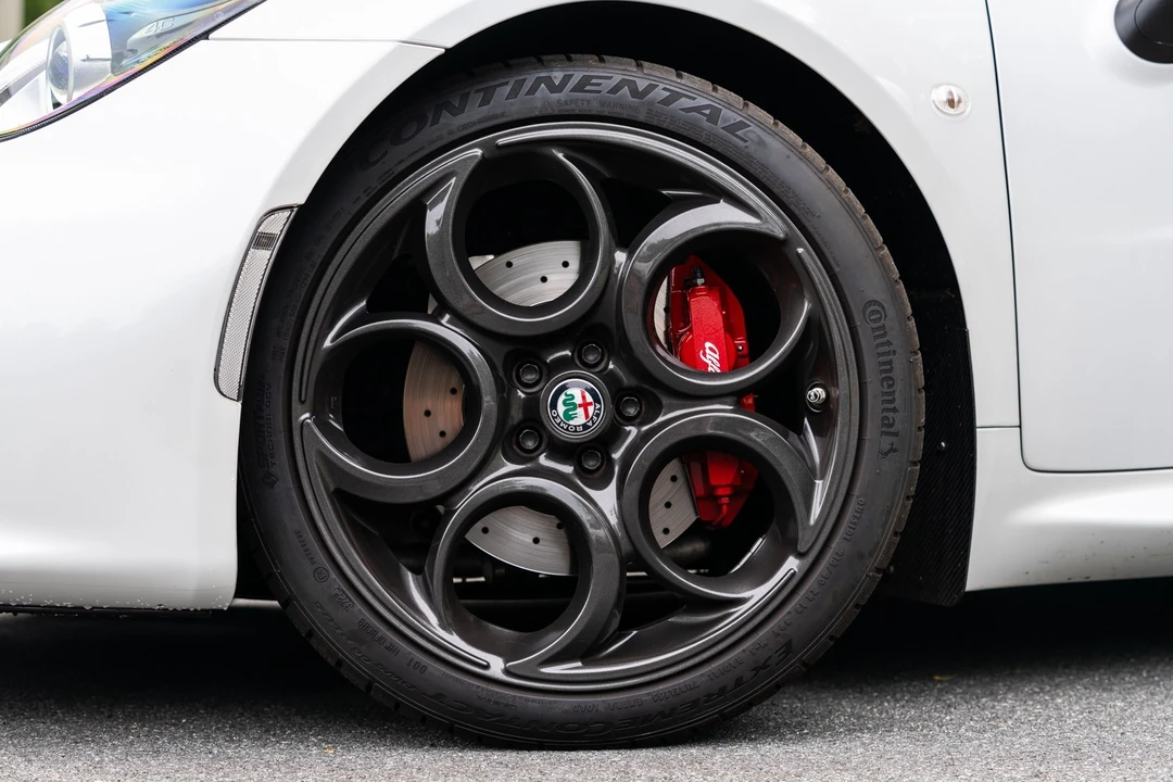 2018 Alfa Romeo 4C Spider - Image 8 of 31