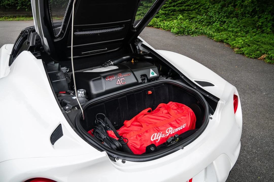 2018 Alfa Romeo 4C Spider - Image 23 of 31