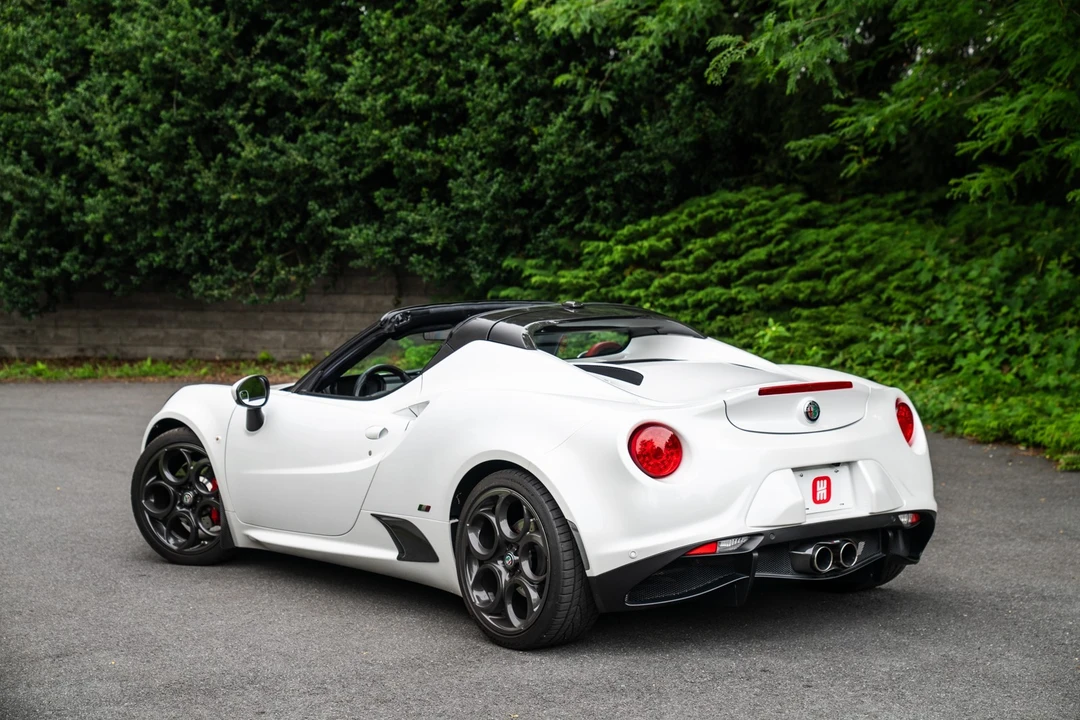 2018 Alfa Romeo 4C Spider - Image 19 of 31