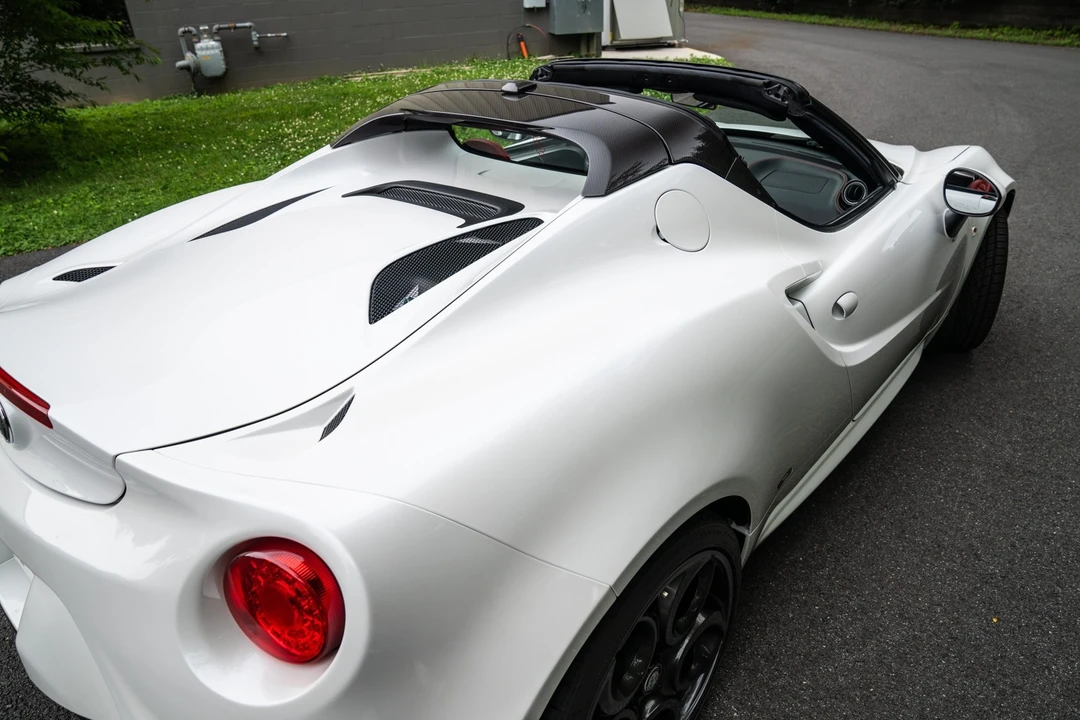 2018 Alfa Romeo 4C Spider - Image 27 of 31