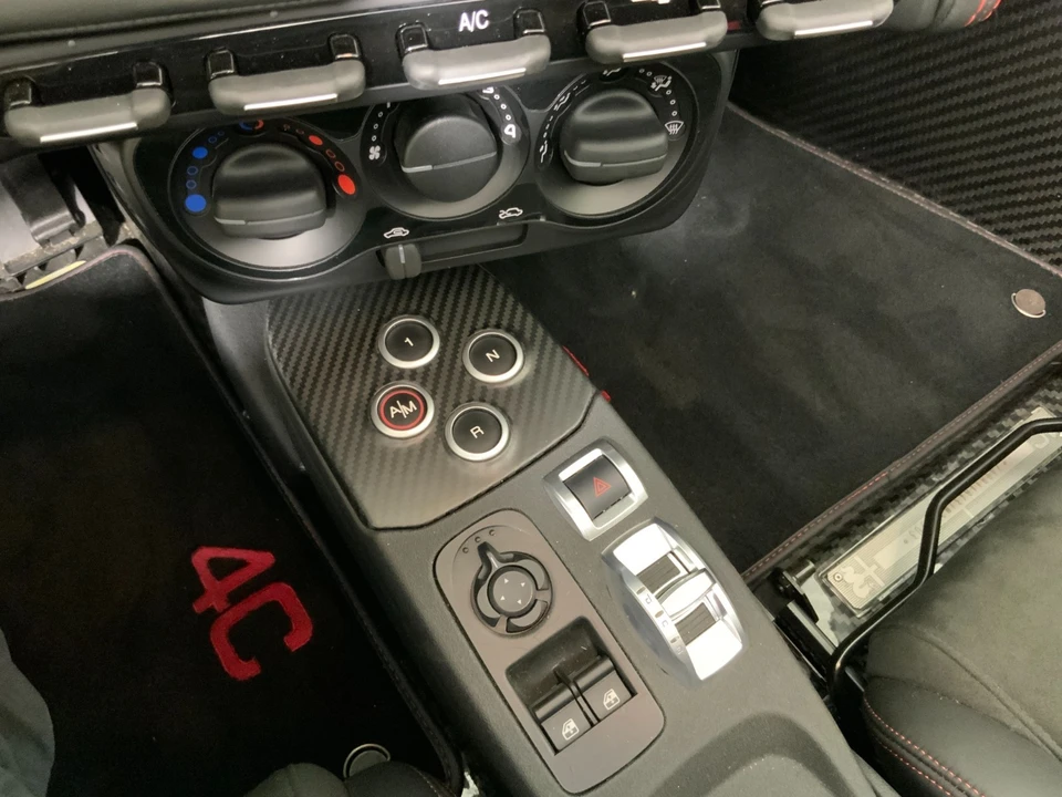 2018 Alfa Romeo 4C Spider - Image 26 of 30