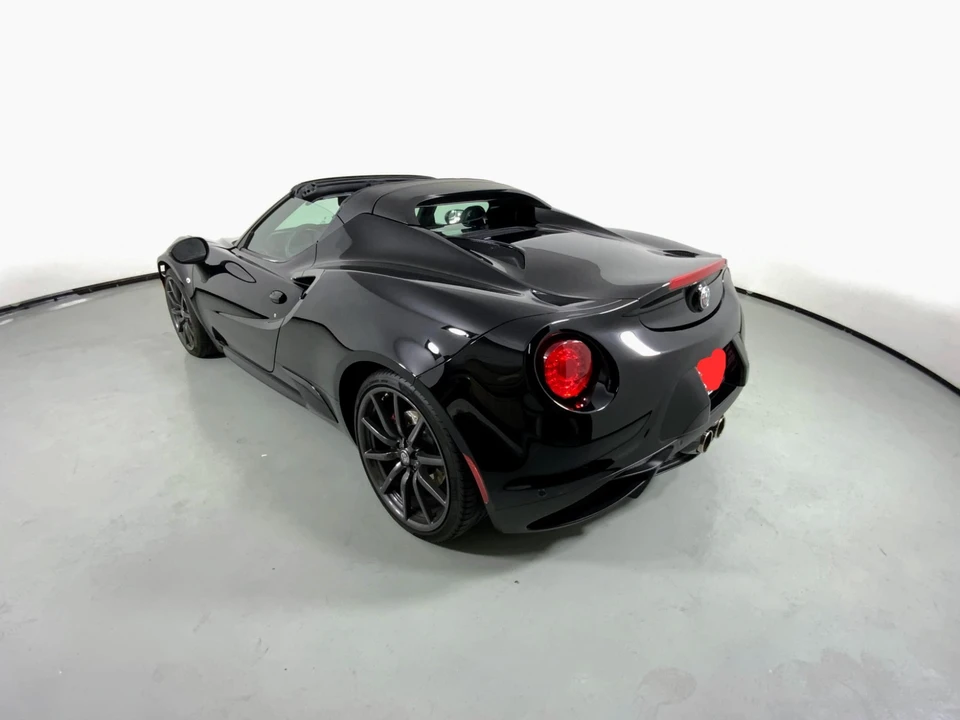 2018 Alfa Romeo 4C Spider - Image 13 of 30
