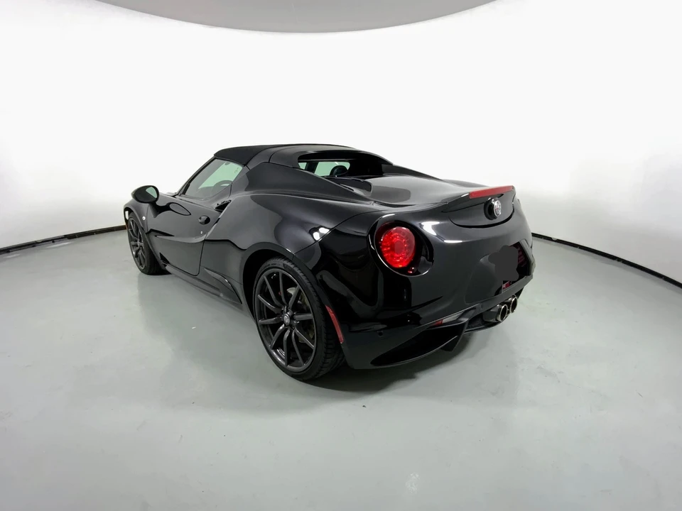 2018 Alfa Romeo 4C Spider - Image 5 of 30