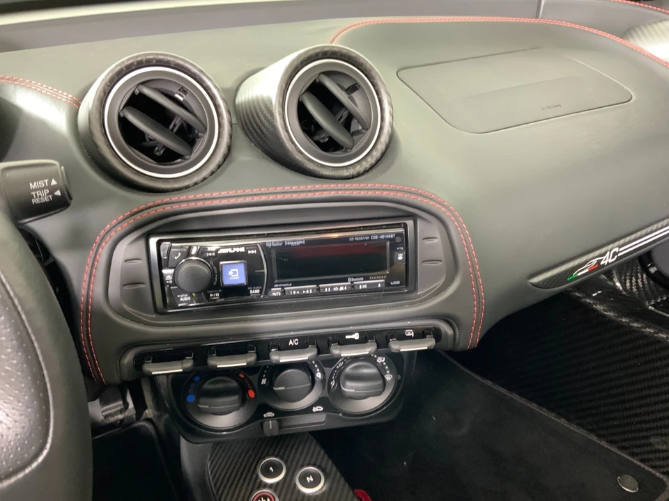 2018 Alfa Romeo 4C Spider - Image 24 of 30