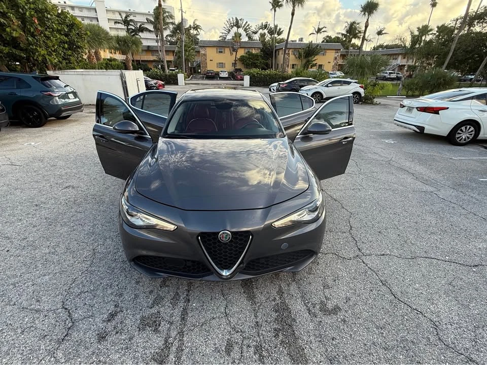 2018 Alfa Romeo 4C Spider - Image 2 of 4