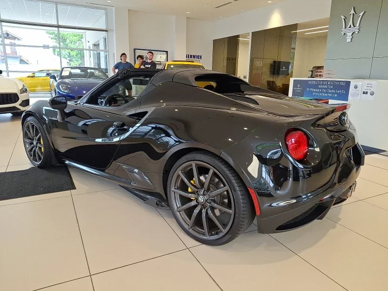 2018 Alfa Romeo 4C Spider - Image 5 of 10