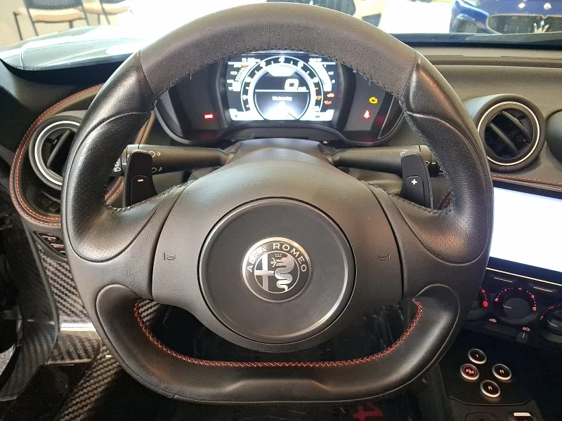 2018 Alfa Romeo 4C Spider - Image 9 of 10
