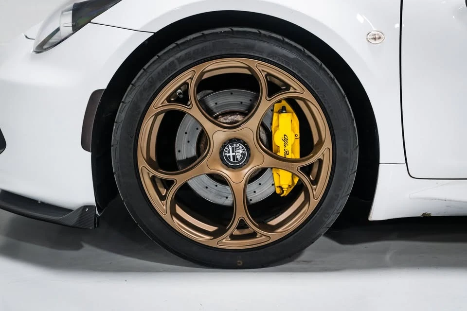 2018 Alfa Romeo 4C Spider - Image 9 of 16