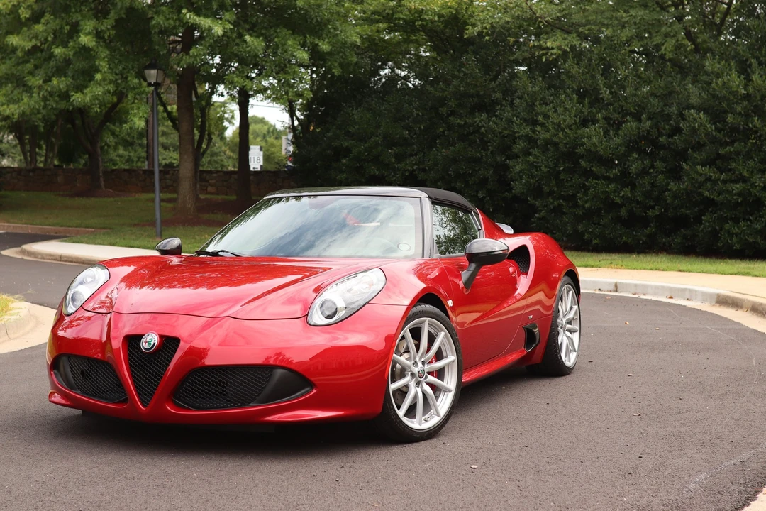 2018 Alfa Romeo 4C Spider - Image 3 of 31