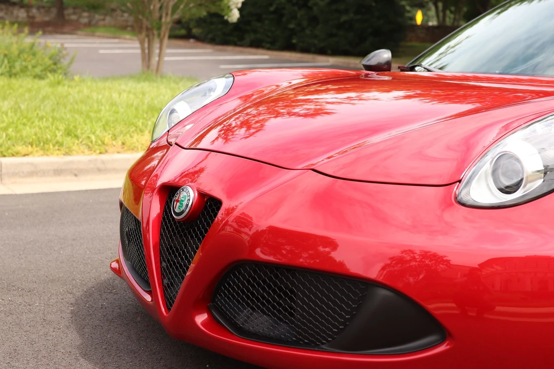 2018 Alfa Romeo 4C Spider - Image 6 of 31