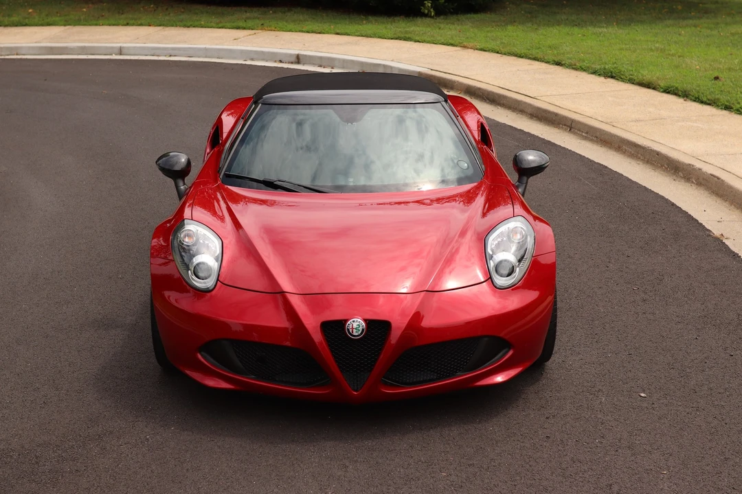 2018 Alfa Romeo 4C Spider - Image 7 of 31