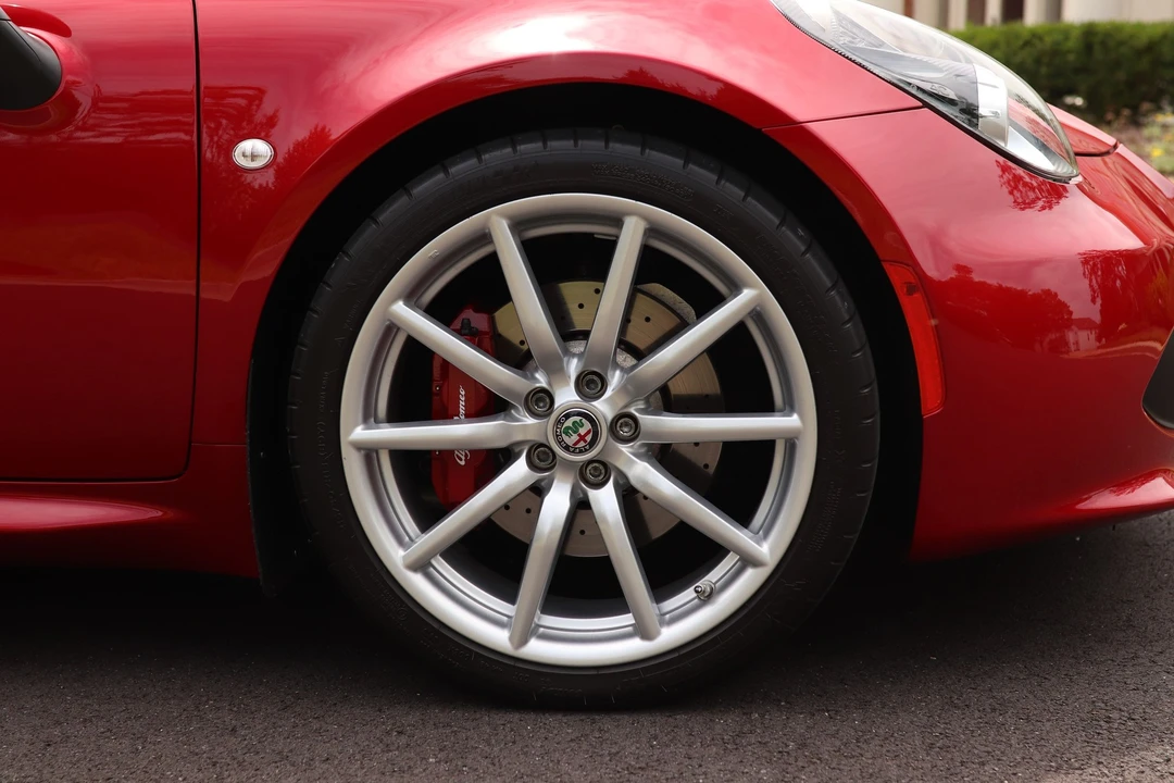 2018 Alfa Romeo 4C Spider - Image 24 of 31