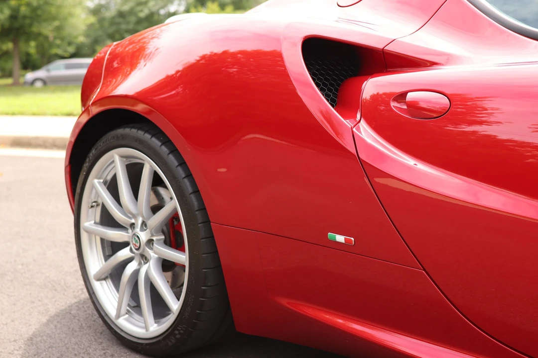 2018 Alfa Romeo 4C Spider - Image 9 of 31