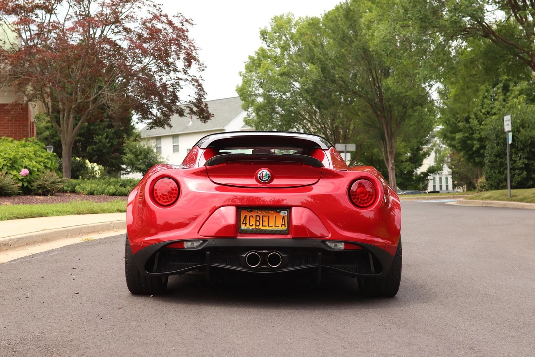 2018 Alfa Romeo 4C Spider - Image 11 of 31