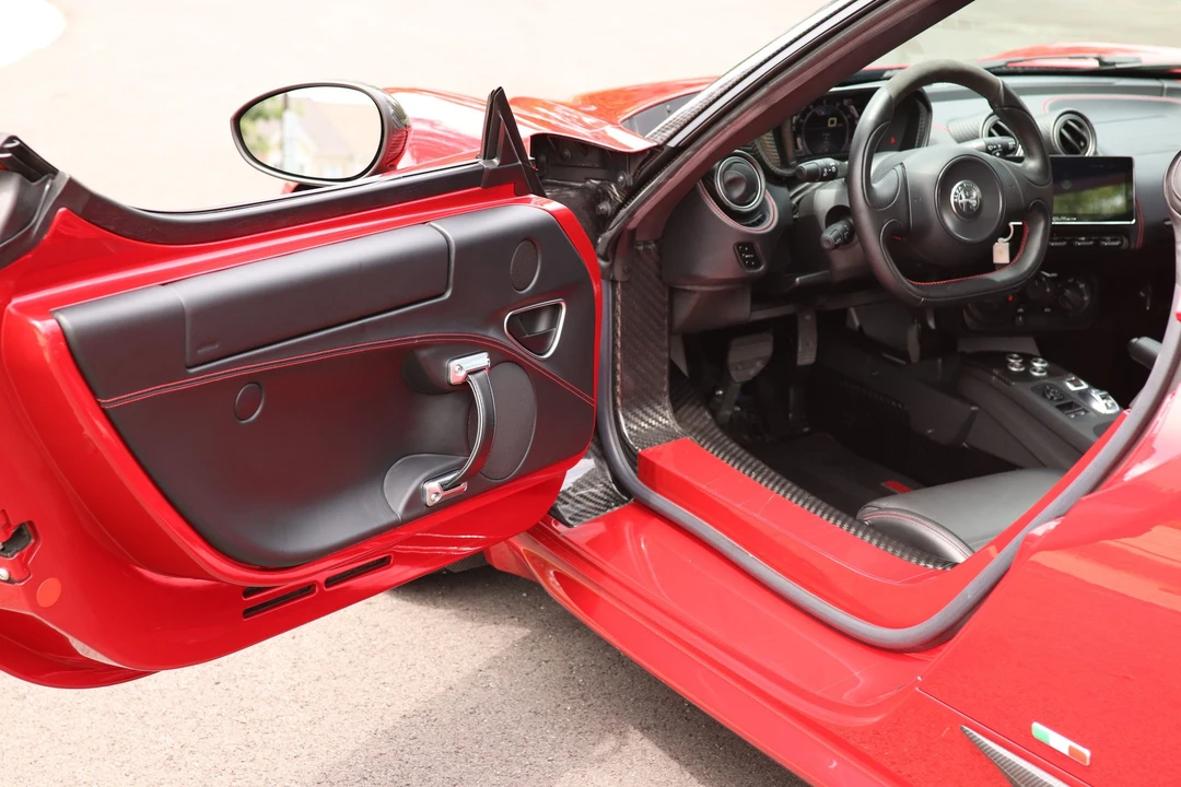 2018 Alfa Romeo 4C Spider - Image 21 of 31