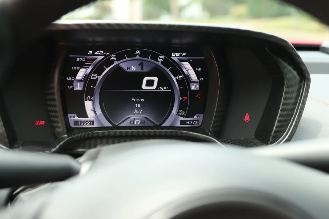 2018 Alfa Romeo 4C Spider - Image 23 of 31