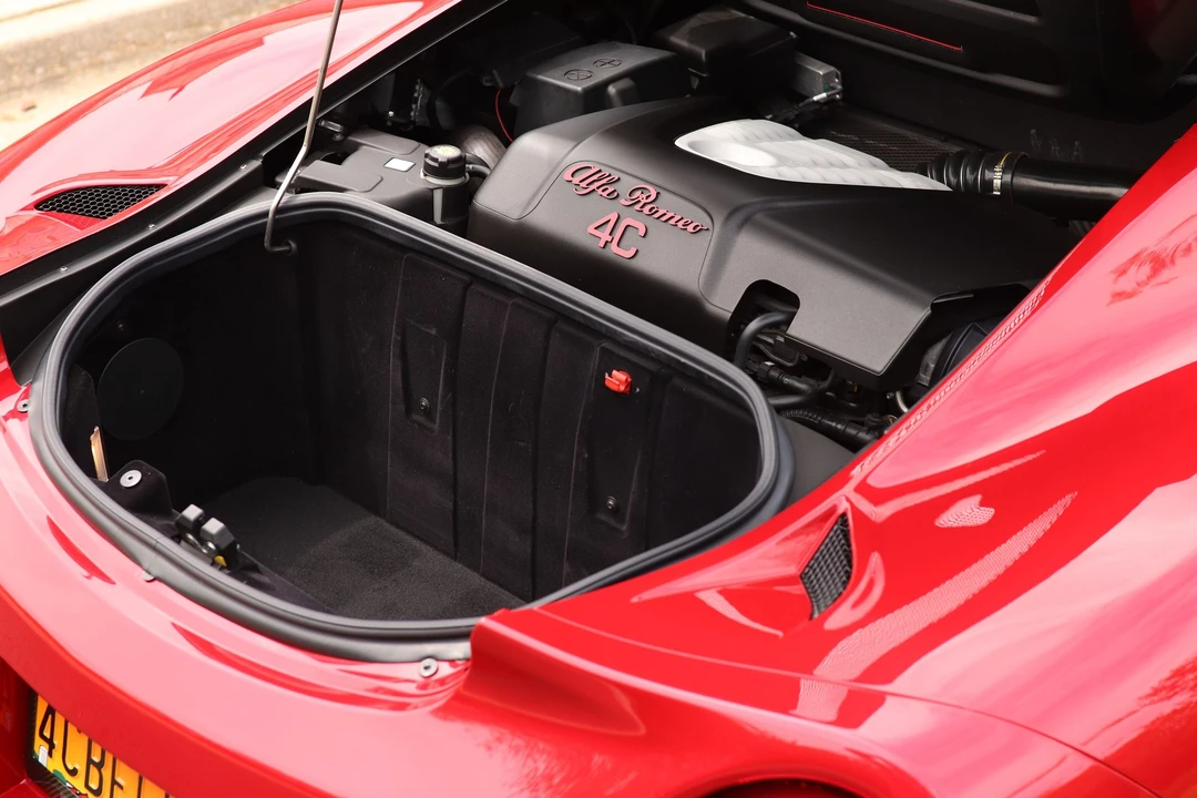 2018 Alfa Romeo 4C Spider - Image 28 of 31