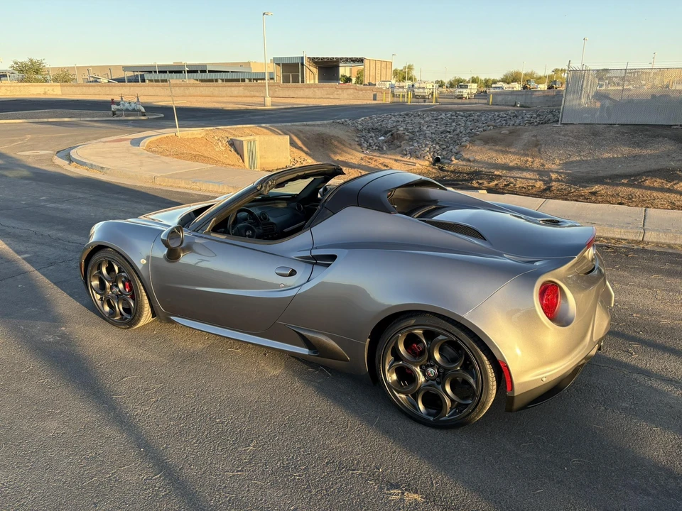 2018 Alfa Romeo 4C Spider - Image 8 of 31