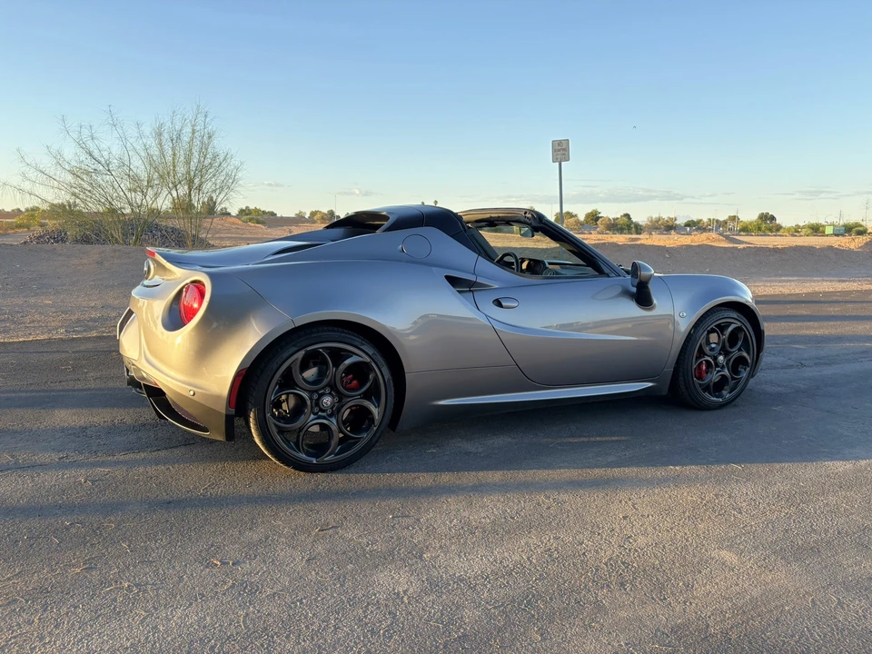 2018 Alfa Romeo 4C Spider - Image 16 of 31