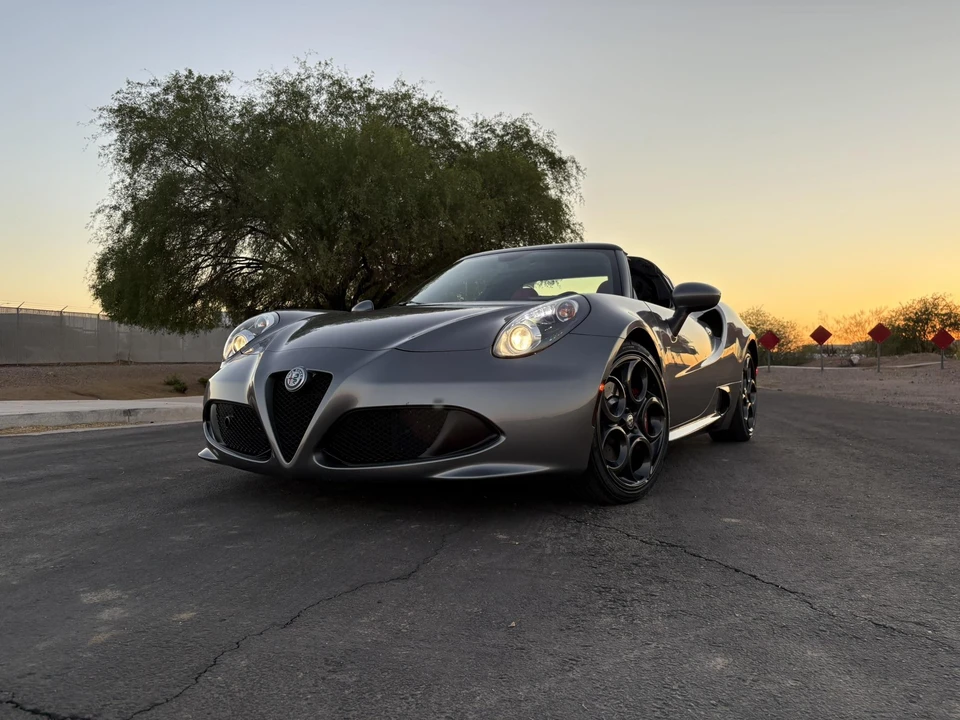 2018 Alfa Romeo 4C Spider - Image 24 of 31